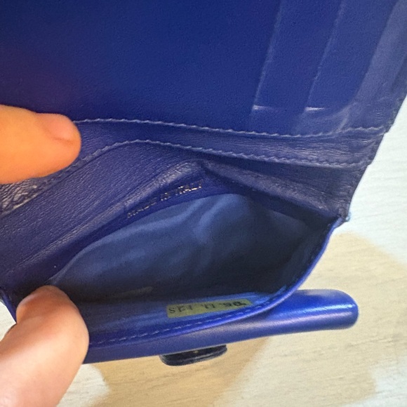 Chanel Vintage Caviar Leather Wallet – Blue 3.5"x4.75" - Picture 9 of 16